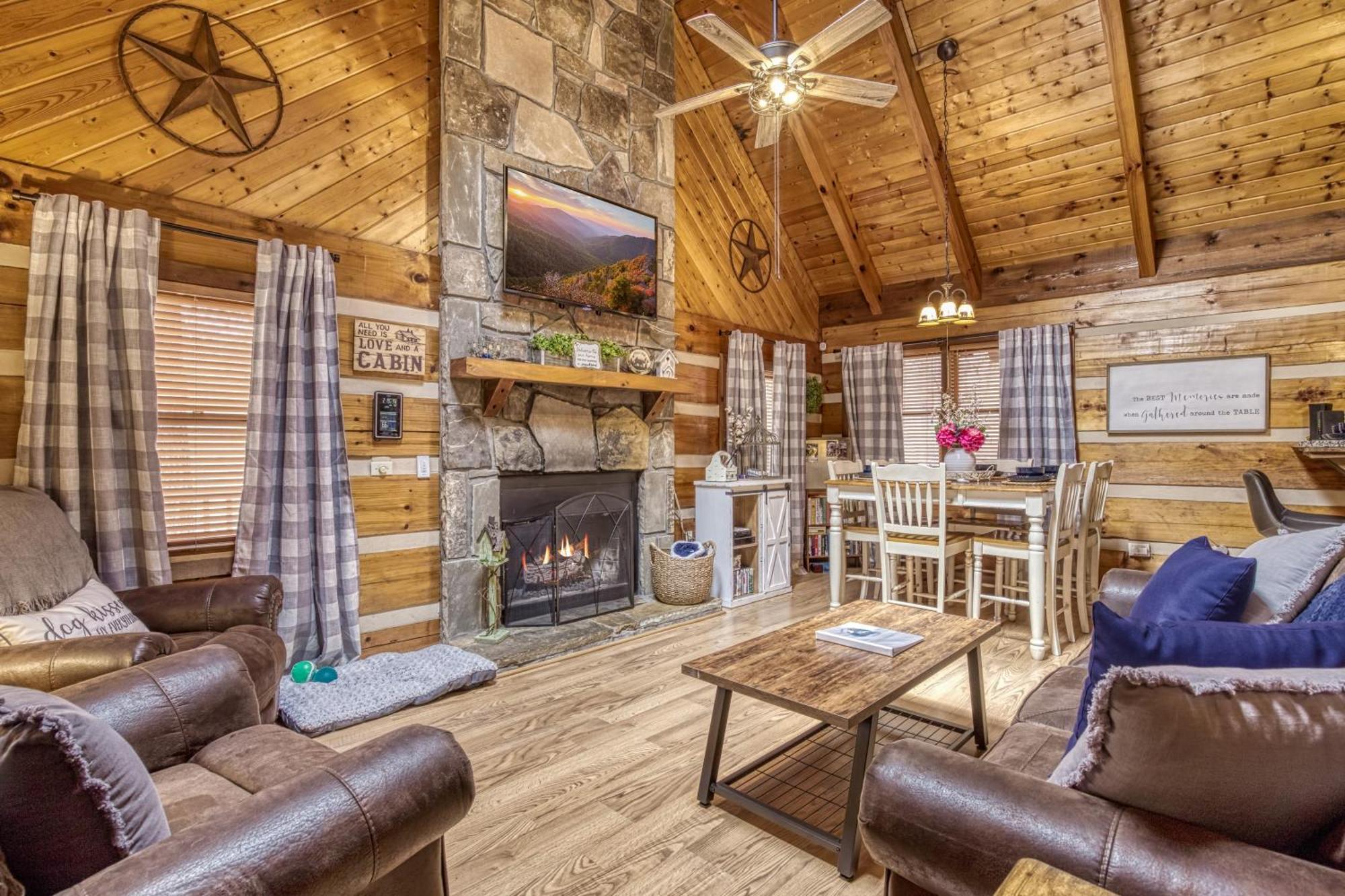 Fantastic Pet Friendly Cabin, Hot Tub, Fire Pit Sevierville Exterior photo